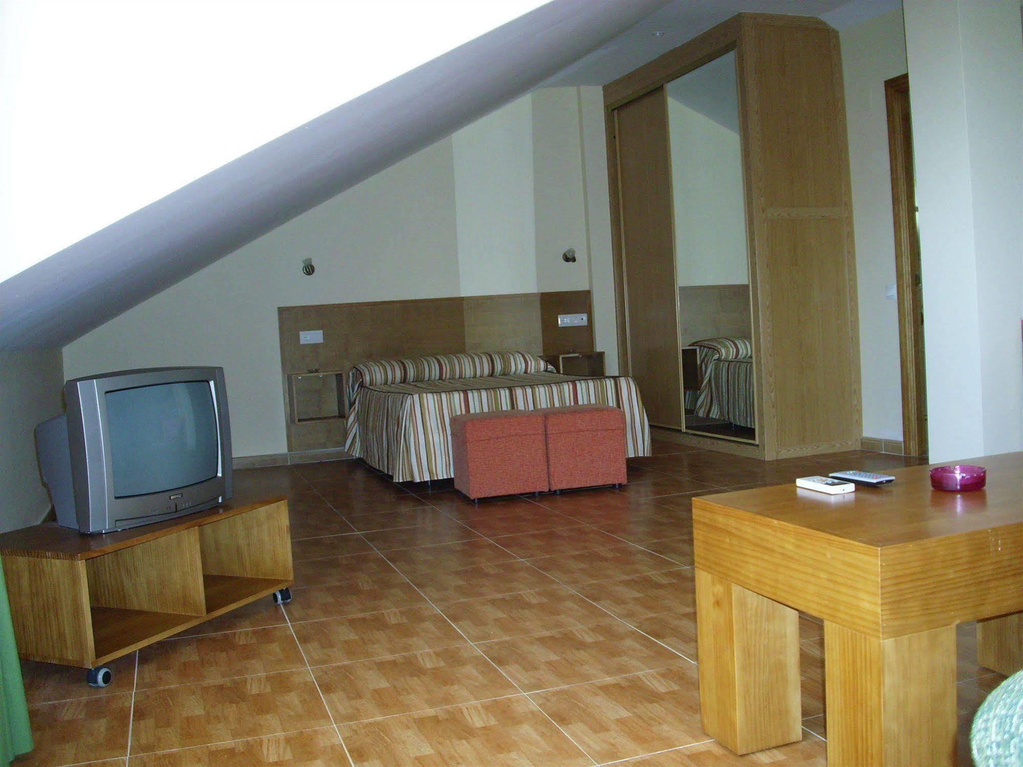 טורמולינוס Apartamentos Maria Del Carmen מראה חיצוני תמונה